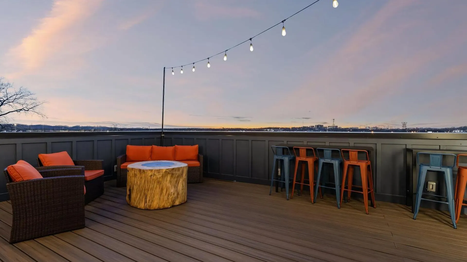 Rooftop Hot Tub Game Room Barrel Sauna Nashville Nyaraló