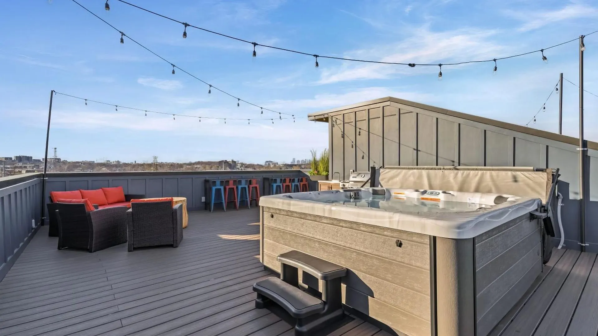 Rooftop Hot Tub Game Room Barrel Sauna Nashville 0*,  Amerikai Egyesült Államok
