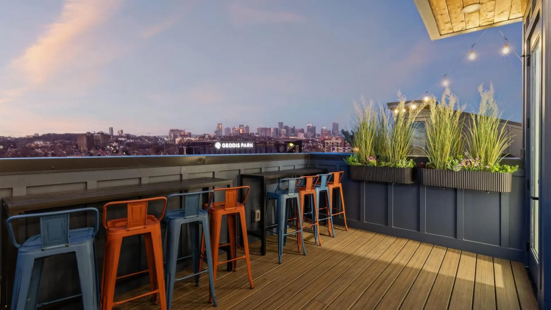 Rooftop Hot Tub Game Room Barrel Sauna Nashville