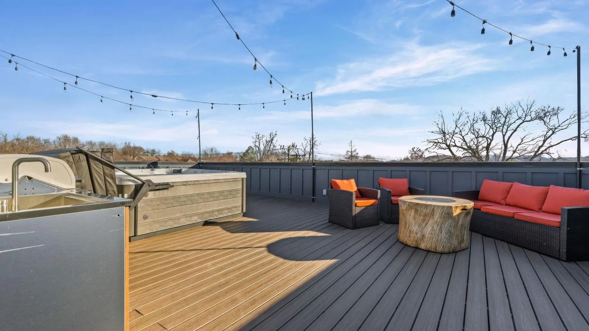 Casa vacanze Rooftop Hot Tub Game Room Barrel Sauna Nashville Stati Uniti